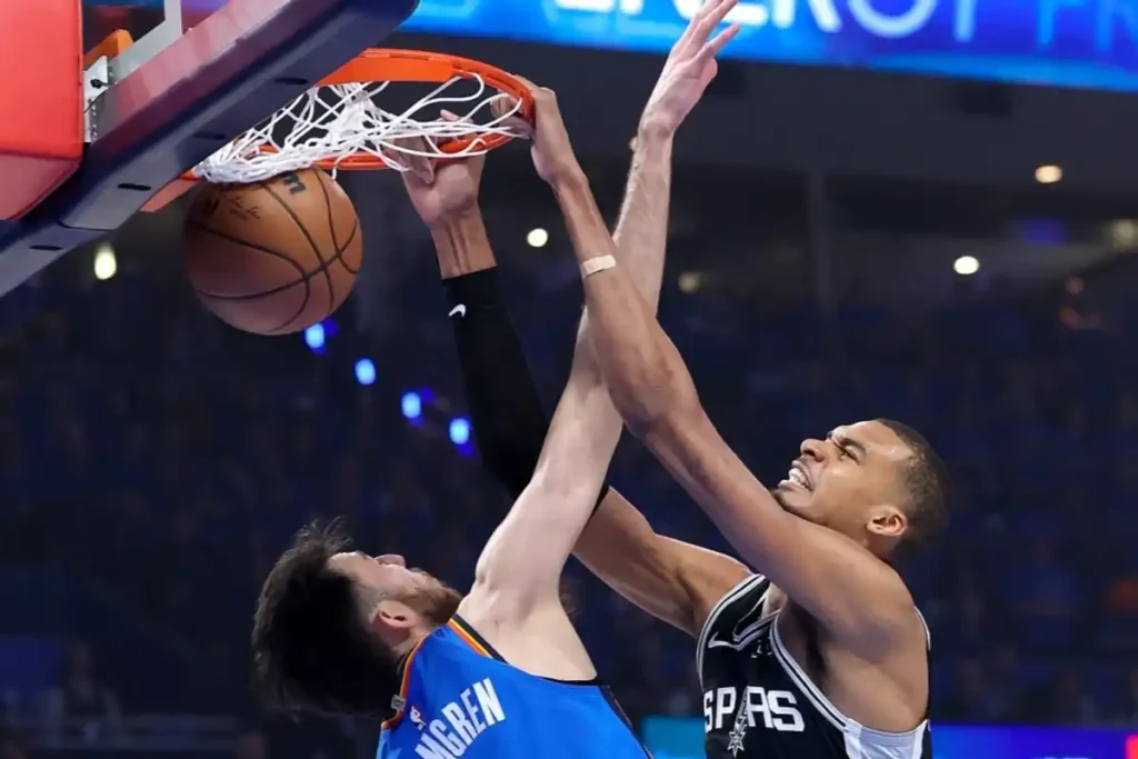 Σπερς – Θάντερ 111-103: Ιστορική πρόκριση στους NBA Finals για το Σαν Αντόνιο