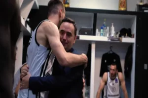 Η συγκινητική ομιλία του Μπούτσκου στα αποδυτήρια (video)
