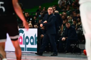 Μπούτσκος: «Είμαστε περήφανοι γι’ αυτό που καταθέτουμε στο παρκέ, πάμε χωρίς φόβο στο Παλατάκι»