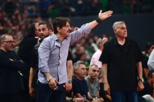 Βαριά «καμπάνα» στον Γιαννακόπουλο – Έξι μήνες απαγόρευση εισόδου στους αγωνιστικούς χώρους και πρόστιμο