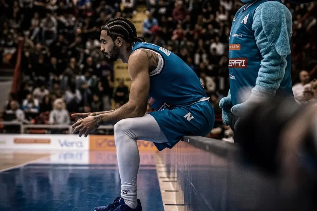 Ναζ Μήτρου-Λονγκ: Ένας πολίτης του κόσμου με ελληνική καρδιά