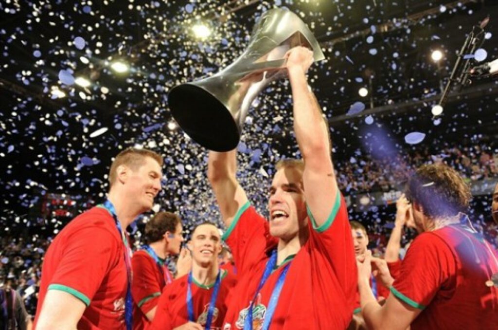 EuroCup σε ρετρό ρυθμούς: Το throwback με τον Καλάθη στη Λοκομοτίβ Κουμπάν (video)