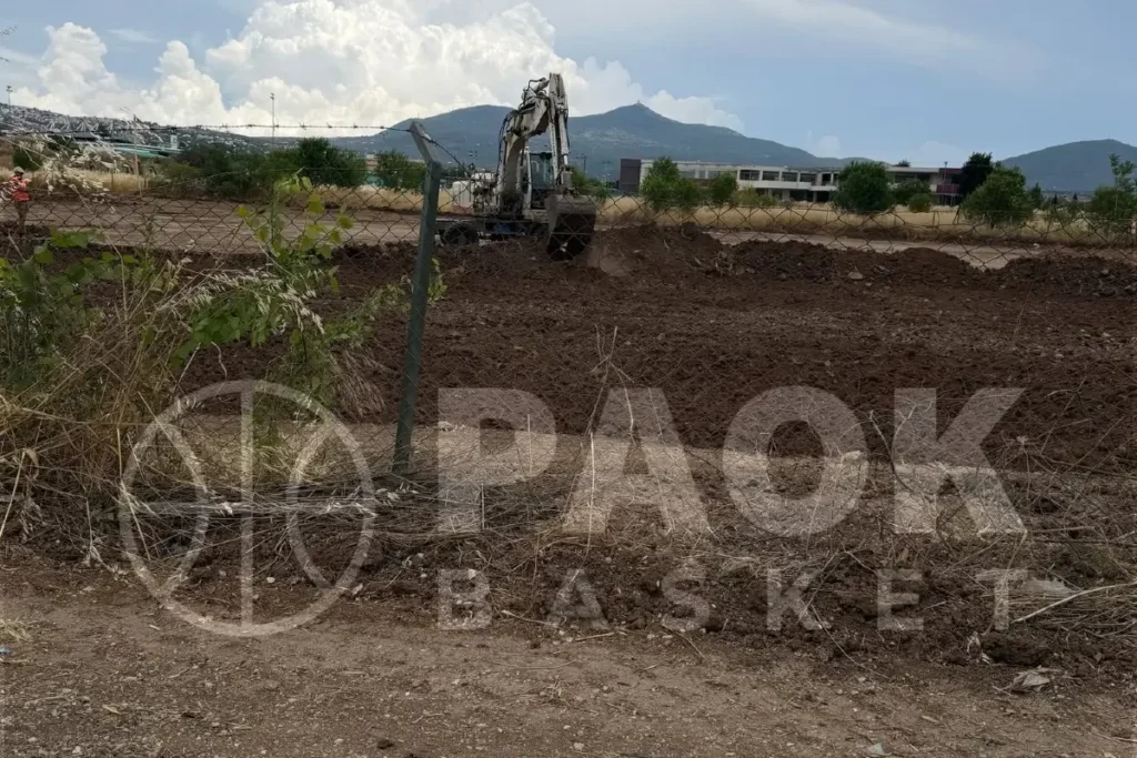 Μπήκαν οι μπουλντόζες στην Πυλαία – Ξεκίνησαν οι χωματουργικές εργασίες για το νέο προπονητικό του ΠΑΟΚ (video+pics)