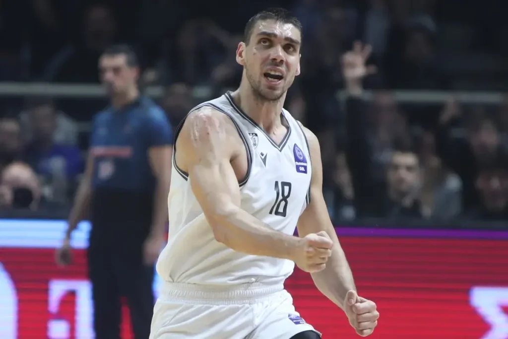 ΠΑΟΚ: Γιατί ο Περσίδης κέρδισε την εμπιστοσύνη του Τρινκιέρι