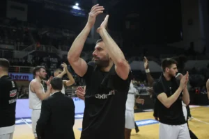 Θοδωρής Ζάρας: Το τέλος μιας σπουδαίας καριέρας και η νέα «ασπρόμαυρη» αποστολή
