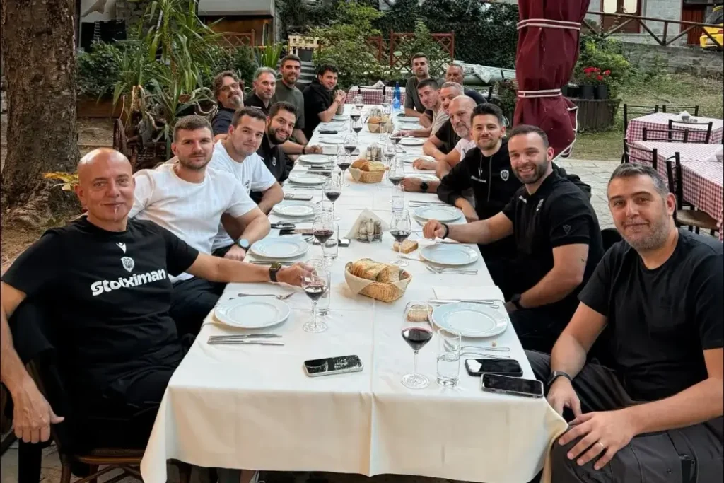Χωρίς προπόνηση αλλά με… «meating» για τον Τρινκιέρι και τους συνεργάτες του (pic)