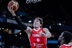 Εκπληκτικός Όσμαν στην ήττα της Τουρκίας από την Κροατία