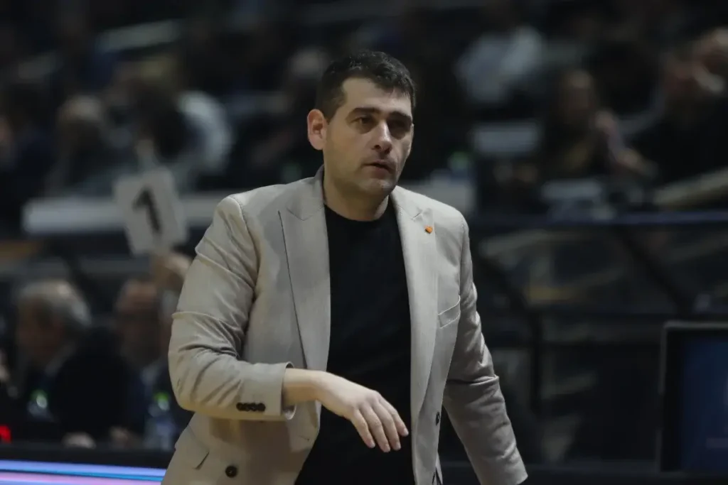«Φτάσαμε πολύ κοντά στο να αποκλείσουμε τον ΠΑΟΚ»: Ο Παπάζογλου μίλησε για τα παιχνίδια με την Μπράουνσβαϊγκ