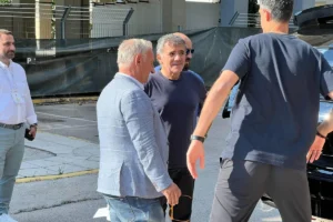 Έφτασε στο T-Center ο Αριστοτέλης Μυστακίδης! (pics)