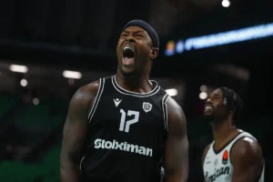 Το απίθανο buzzer beater του Φόστερ που χάρισε τη νίκη στον ΠΑΟΚ (video)