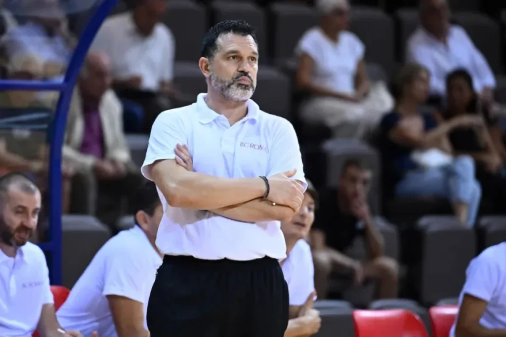 Ιστορική πρεμιέρα για τη Ρόμα κόντρα στην Μπαχτσεσεχίρ - Τα προβλήματα και η αντίδραση