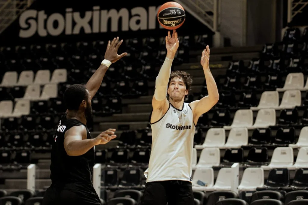 «Πρώτη» με Καλάθη, Όσμαν και αναχώρηση για Ούντινε
