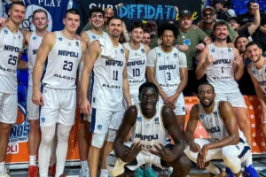 Νάπολι για EuroLeague: Το deal των 90 ημερών, το γήπεδο στην Ακτή Αμάλφι και η μάχη με το NBA Europe