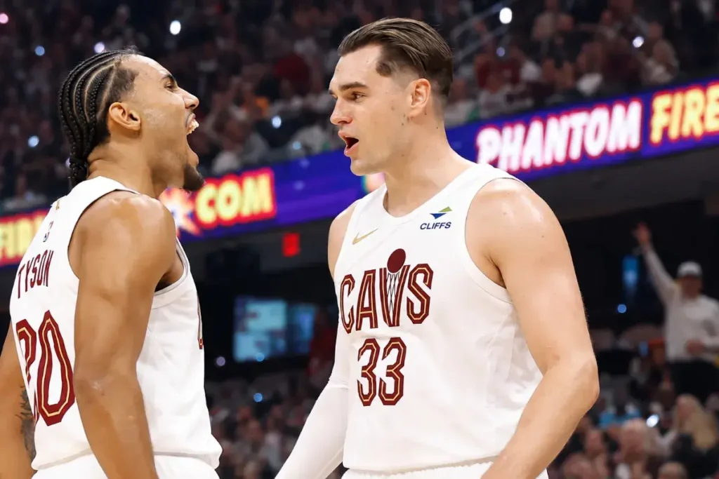 NBA: Βραδιά-φωτιά με 12 ματς, 44άρα Κάρι και ιστορικό Γιόκιτς – Τι έκανε ο Χεζόνια!