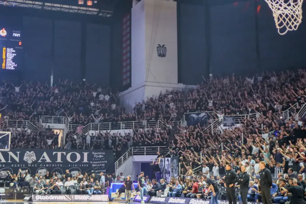 Τέλος τα… ταξίδια, ώρα για Παλατάκι! Ο ΠΑΟΚ επιστρέφει στο «σπίτι» του μετά από τρεις εβδομάδες και θέλει ξανά τον κόσμο στο πλευρό του!
