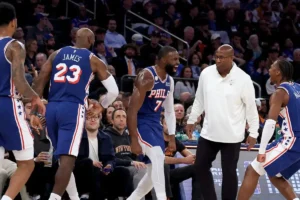 NBA: Με μεγάλη ανατροπή οι Πίστονς, διπλό των Σίξερς και «καυτός» SGA (vids)